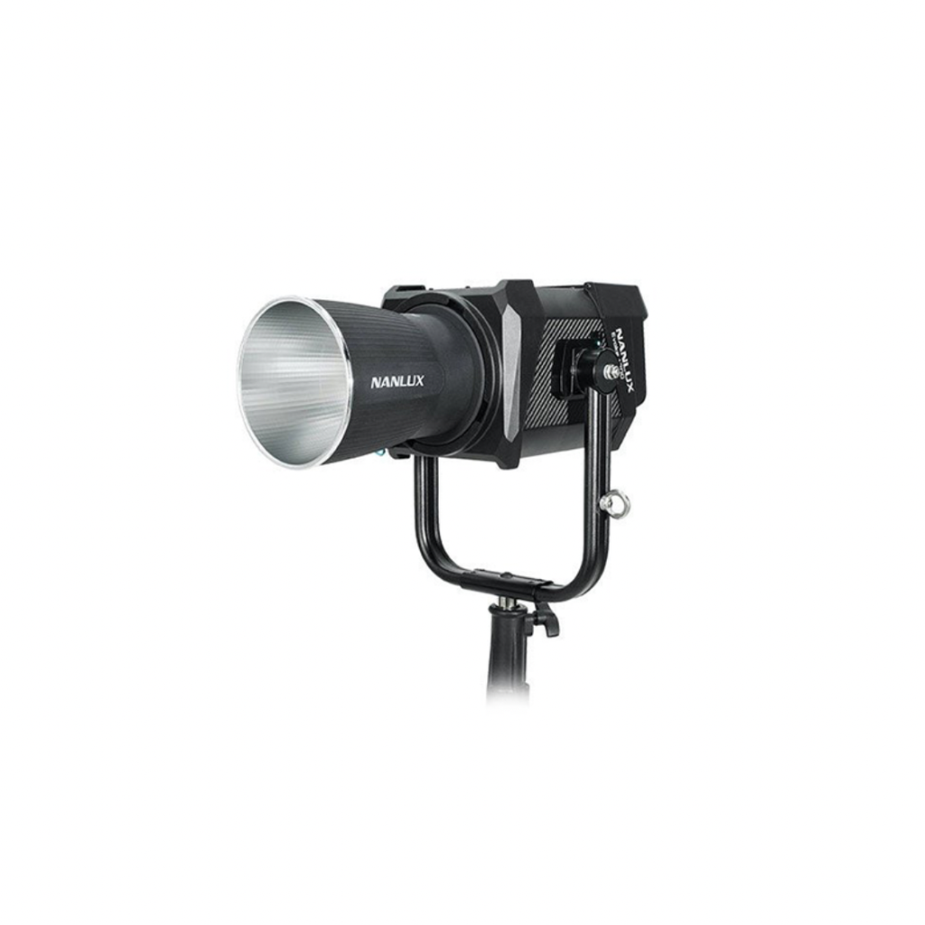 Nanlux - Projecteur EVOKE 1200 avec Lentille Fresnel FL-35YK et Flight Case